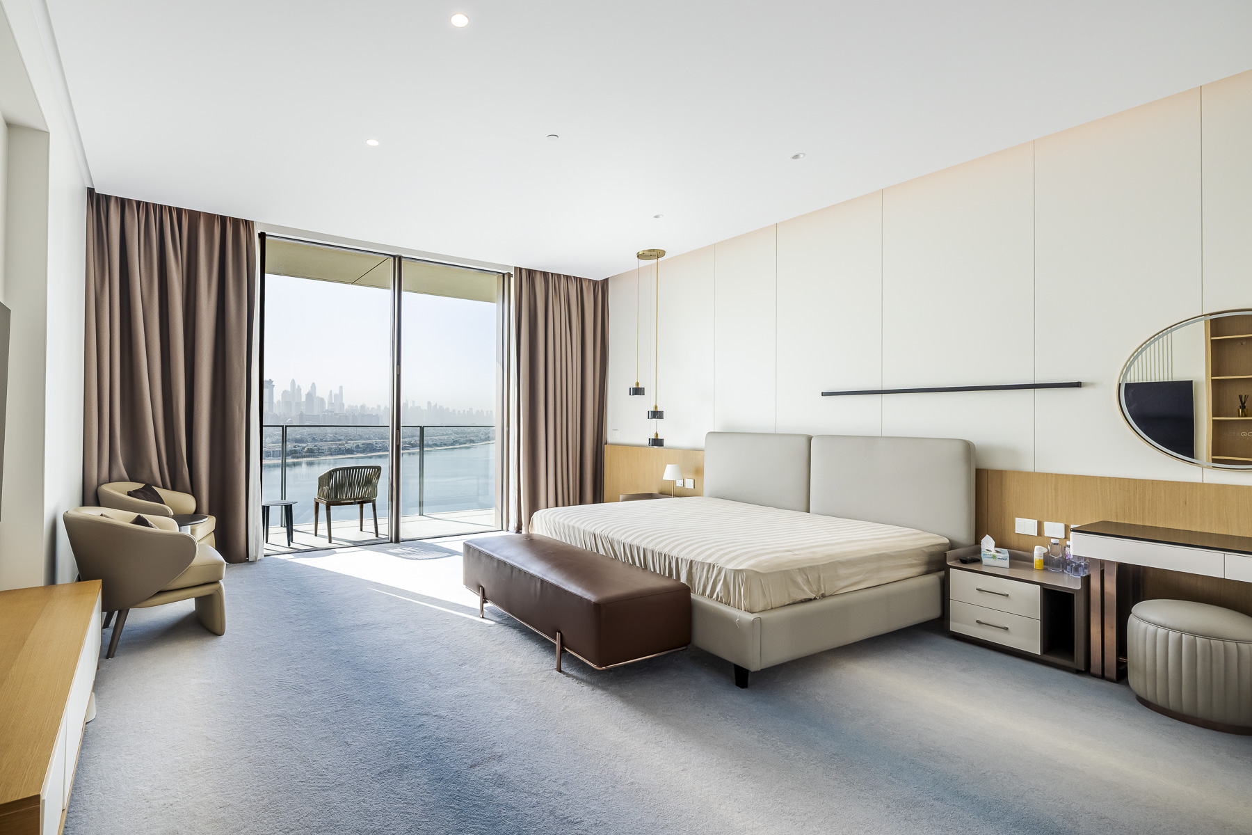 Dual View I Luxury Living I 4BR Expensive Layout